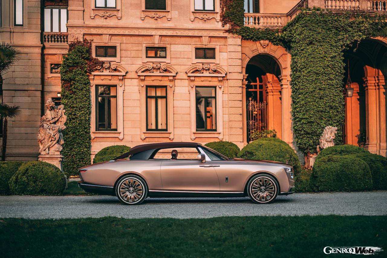 ロールス・ロイス ボート・テイルのサイドビュー。ルーフ閉