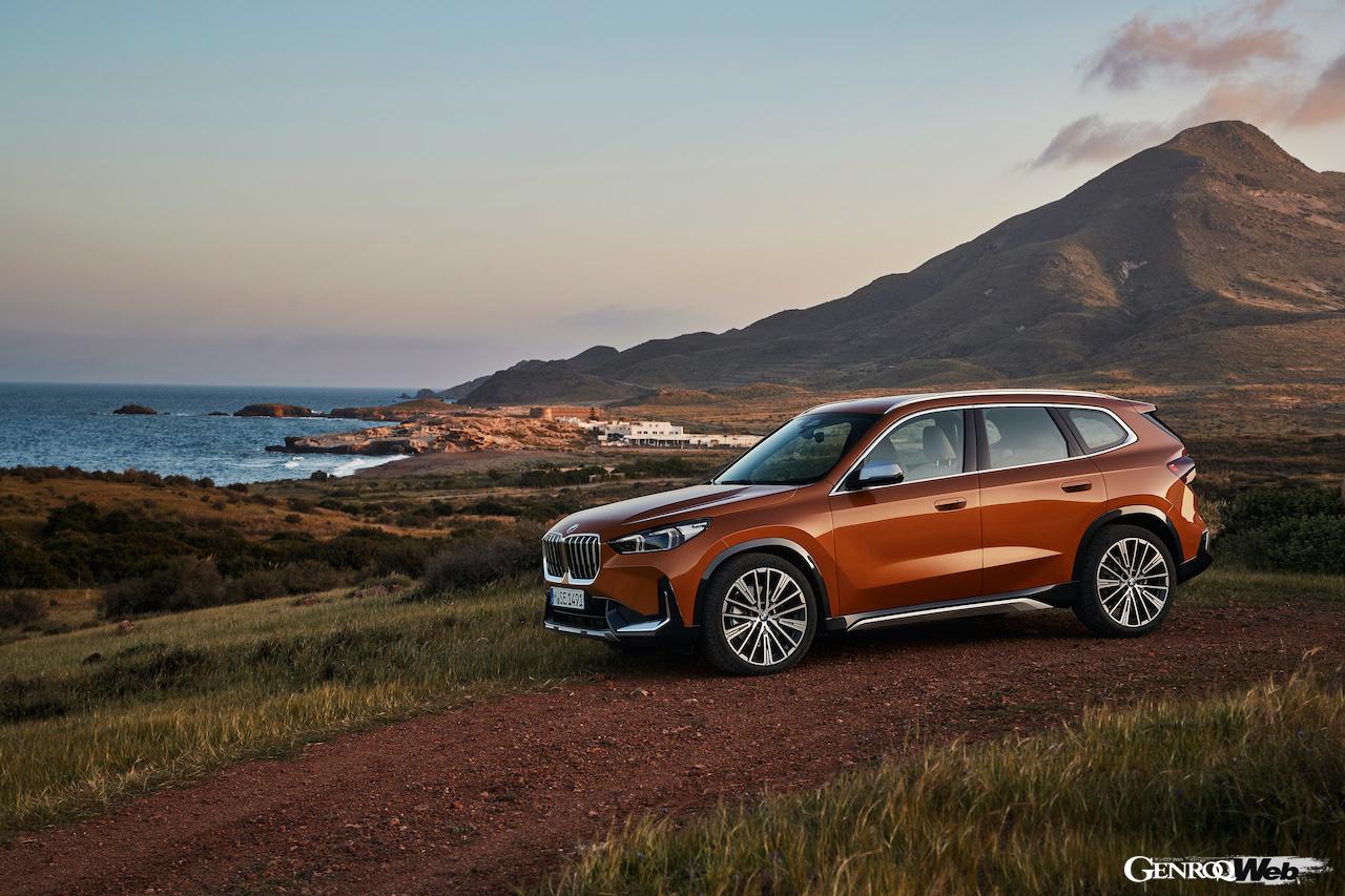 フルモデルチェンジを果たした、BMWのエントリーSAV「X1」のフロントスタイル