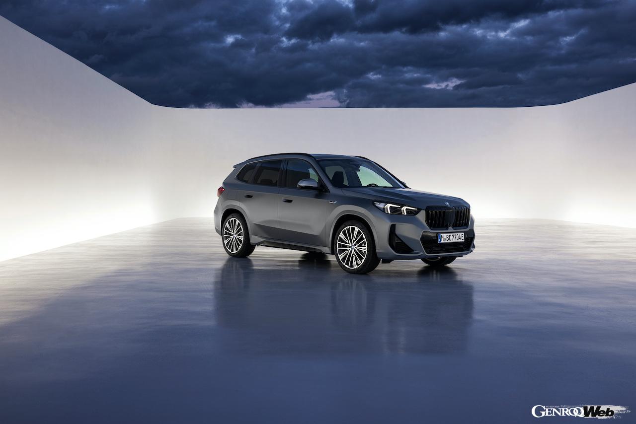 フルモデルチェンジを果たした、BMWのエントリーSAV「X1」のフロントスタイル