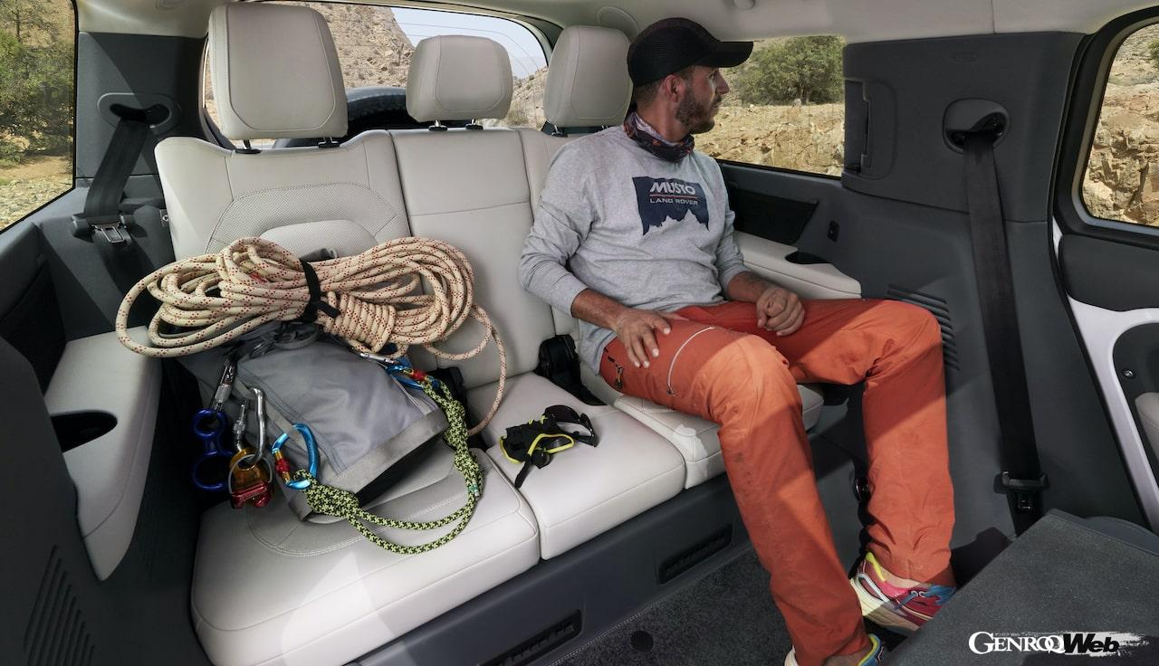 シリーズ最長のボディを持つ「ランドローバー ディフェンダー 130」のインテリア