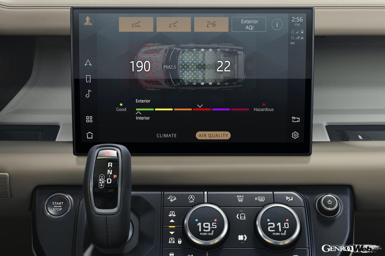 シリーズ最長のボディを持つ「ランドローバー ディフェンダー 130」のインテリア