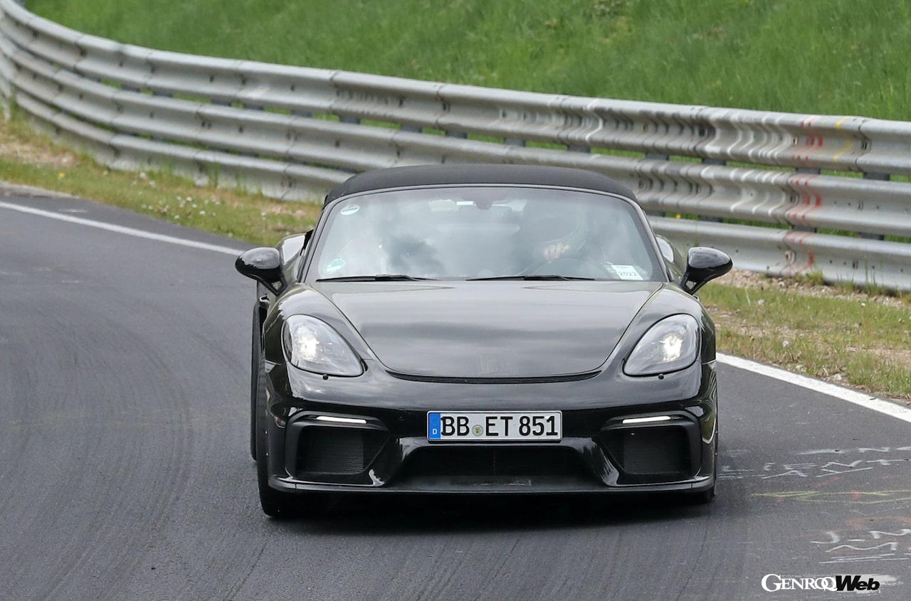 ニュルブルクリンクで精力的なテストを続ける、ポルシェ 718 ボクスター スパイダー RSのプロトタイプ