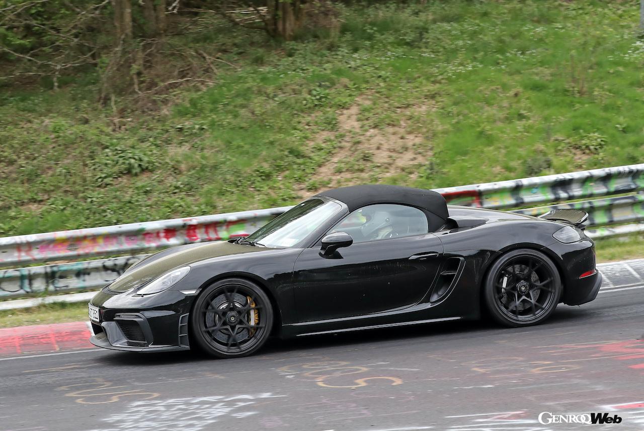 ニュルブルクリンクで精力的なテストを続ける、ポルシェ 718 ボクスター スパイダー RSのプロトタイプ