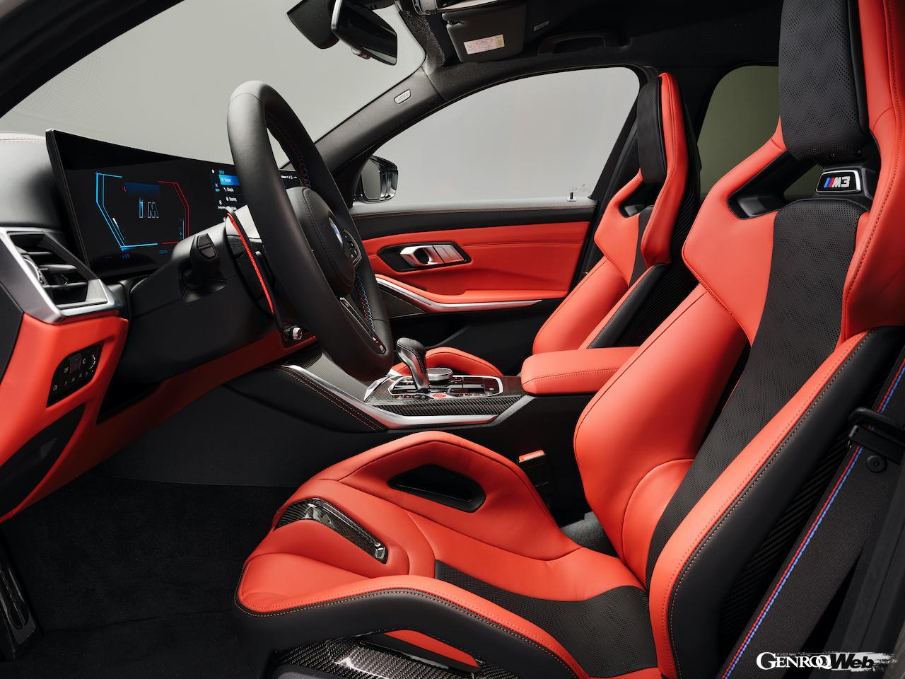 BMW M3 ツーリングのフロントシート