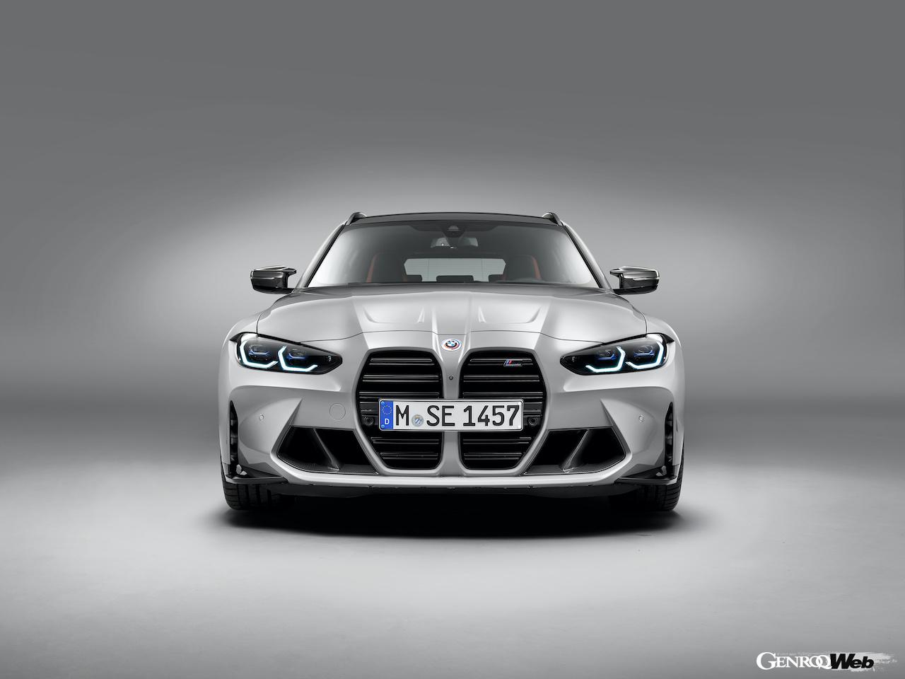 BMW M3 ツーリングのフロントビュー