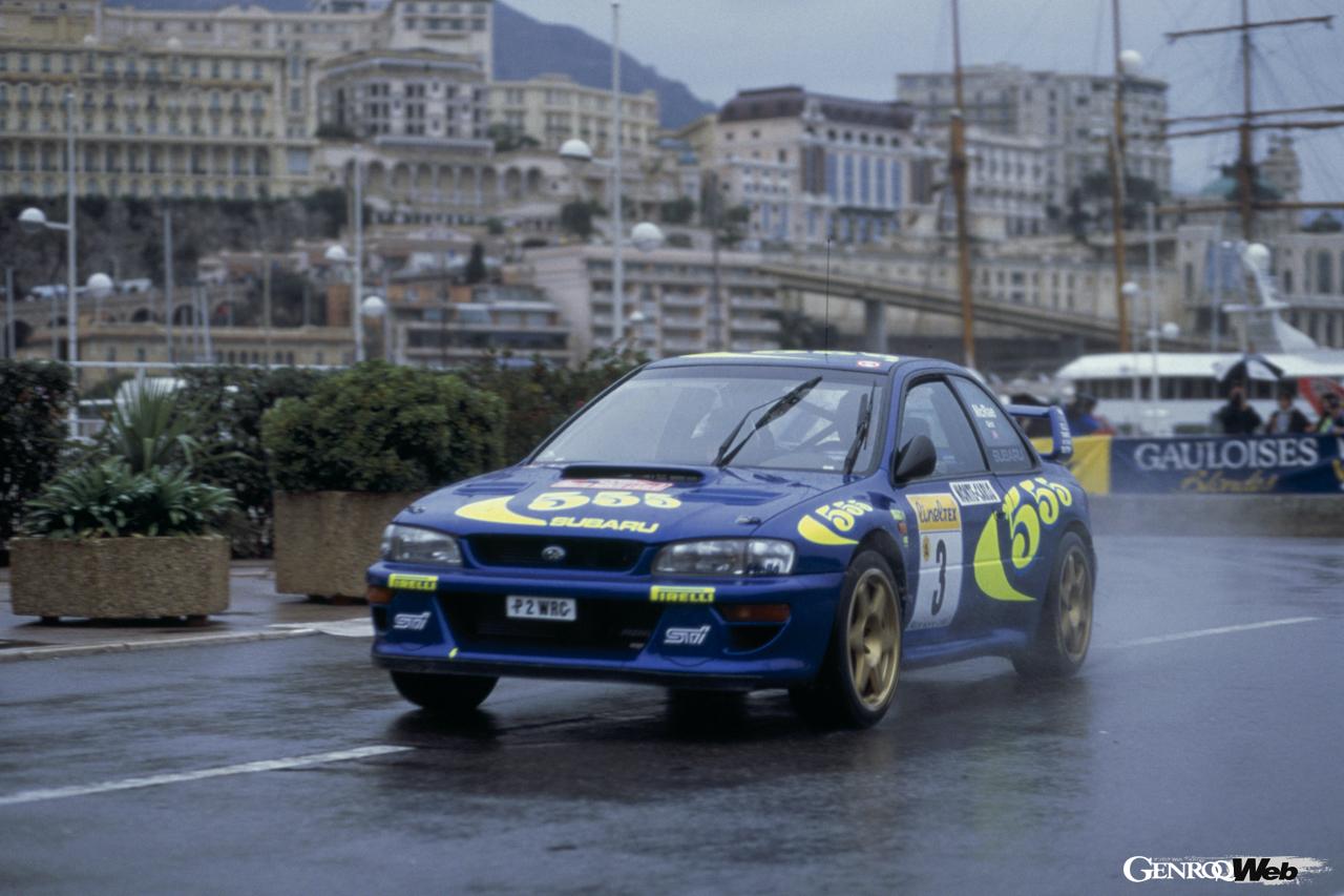 1997年、WRCに投入されたインプレッサ WRC97のレースシーン