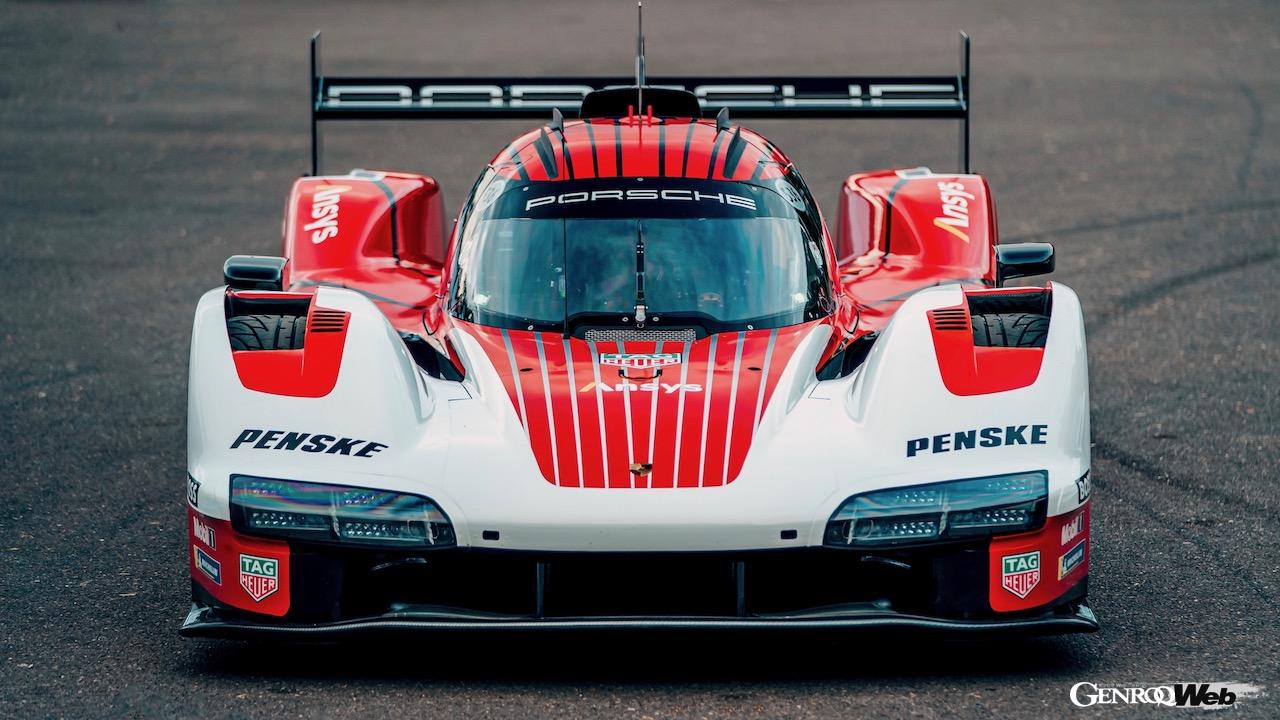 グッドウッド・フェスティバル・オブ・スピードにおいて、走行を披露した「ポルシェ 963」