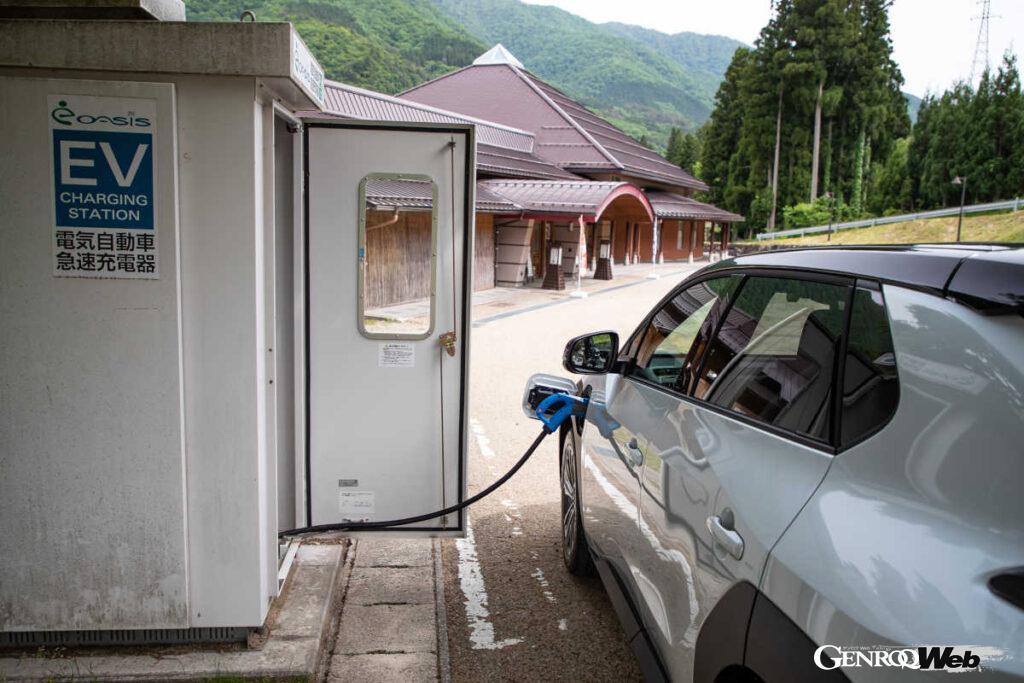 別の道の駅にて急速充電できた。ただし建物から少し外れたところにあり、あまり使われた形跡はなかった。