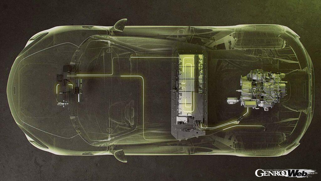 乗員の後方にバッテリーをボルト締結し、モーターはトランスミッションとの間に搭載。バッテリーは5個のリチウムイオン・モジュールで構成され、単体での重量は88kg。モーターのみで30km、130km/hまでの走行が可能だ。