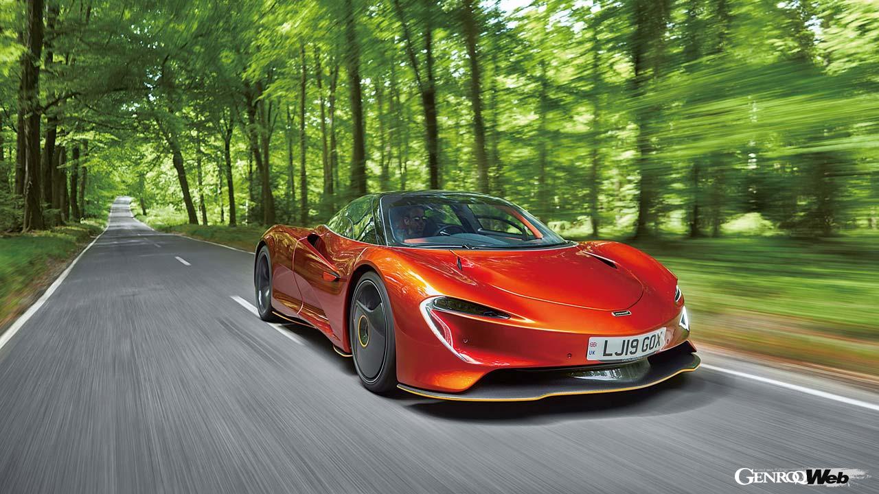 マクラーレン スピードテールの走行シーン