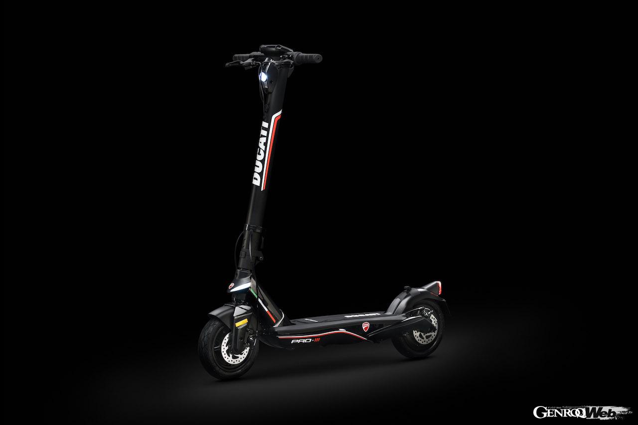 ドゥカティの電動キックボード、PRO-lll