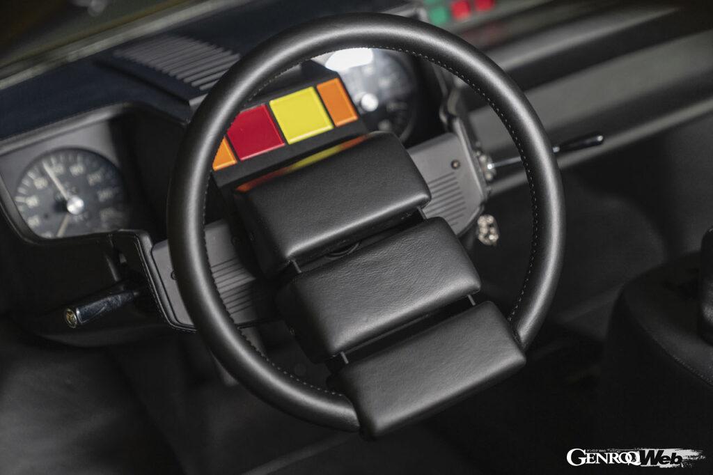 再製作されたランボルギーニ カウンタック LP500のコクピット