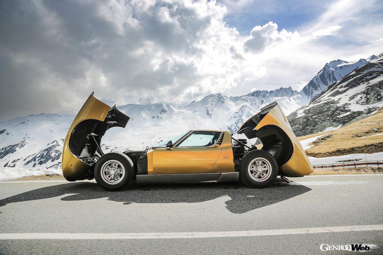 ランボルギーニ ミウラのサイドビュー