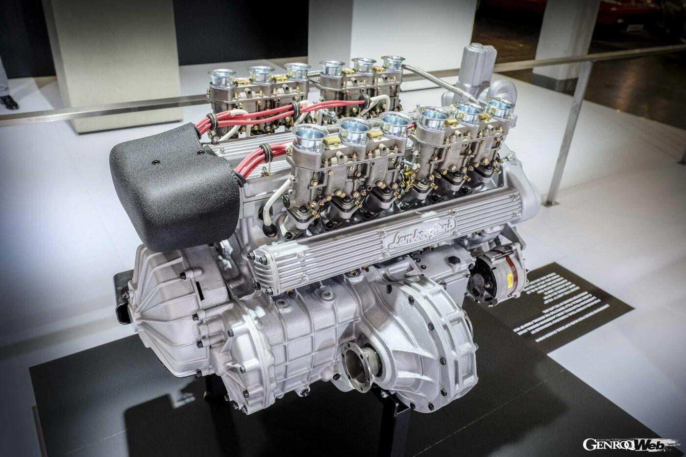 ランボルギーニ ミウラのV12エンジン