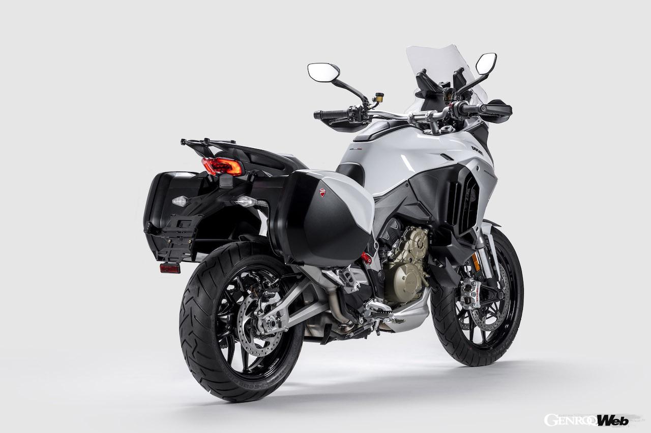 ドゥカティ ムルティストラーダ V4Sのリヤビュー