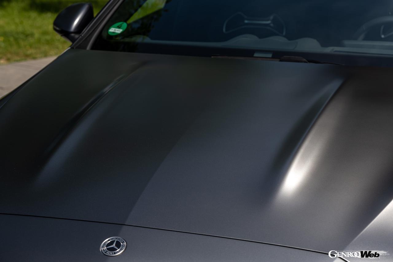 メルセデスAMG C 43 4MATICのボンネット