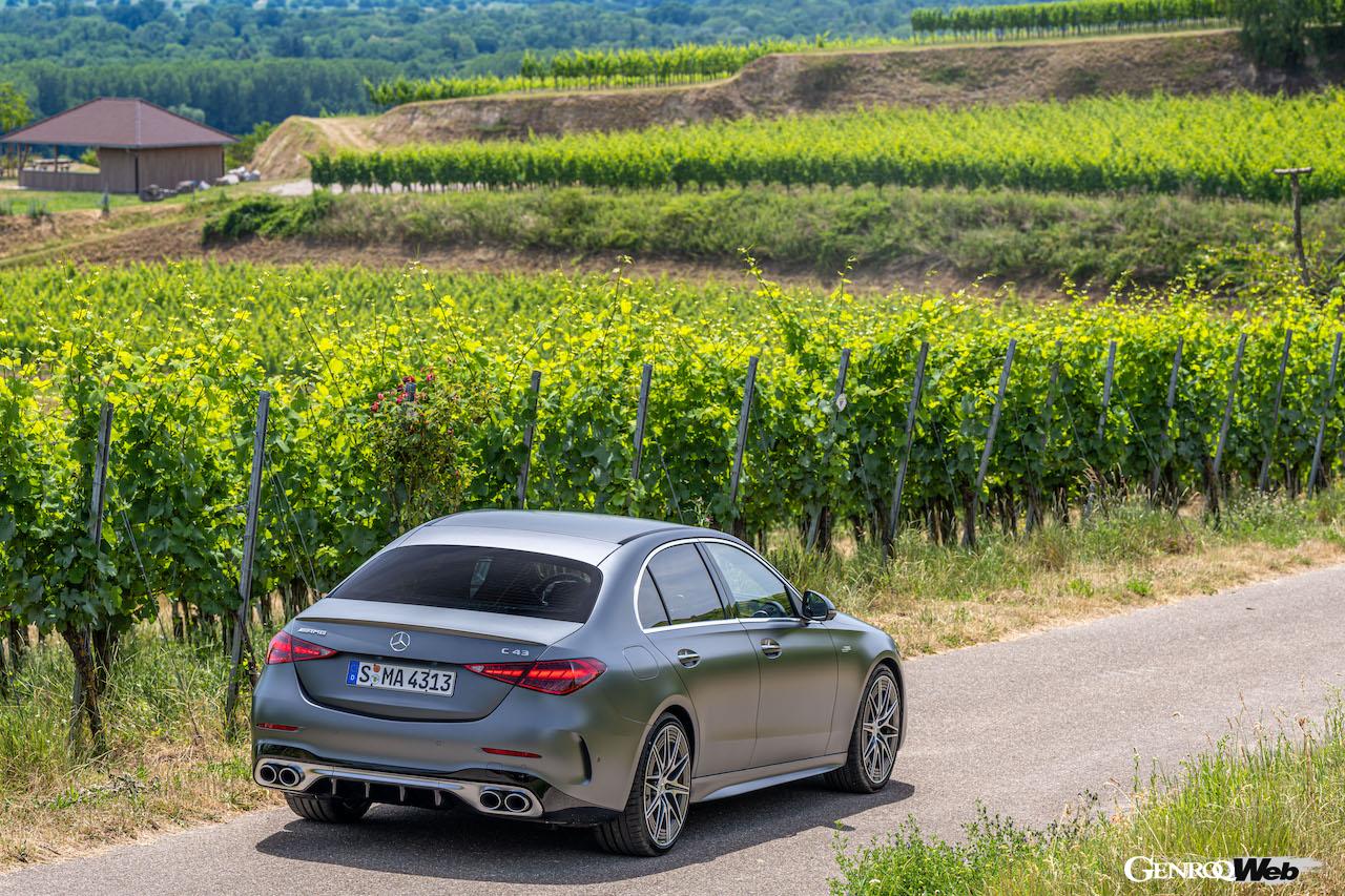 メルセデスAMG C 43 4MATICのリヤビュー