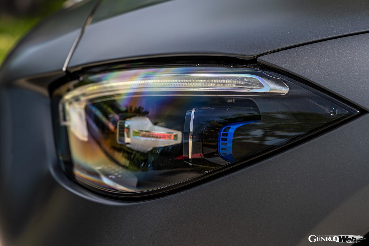 メルセデスAMG C 43 4MATICのヘッドランプ