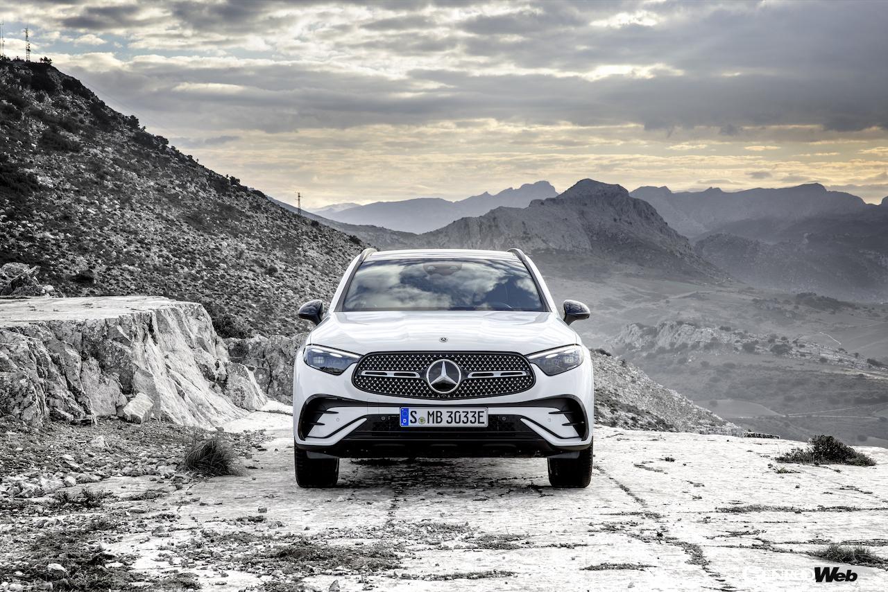 新型メルセデス・ベンツGLCのフロントビュー