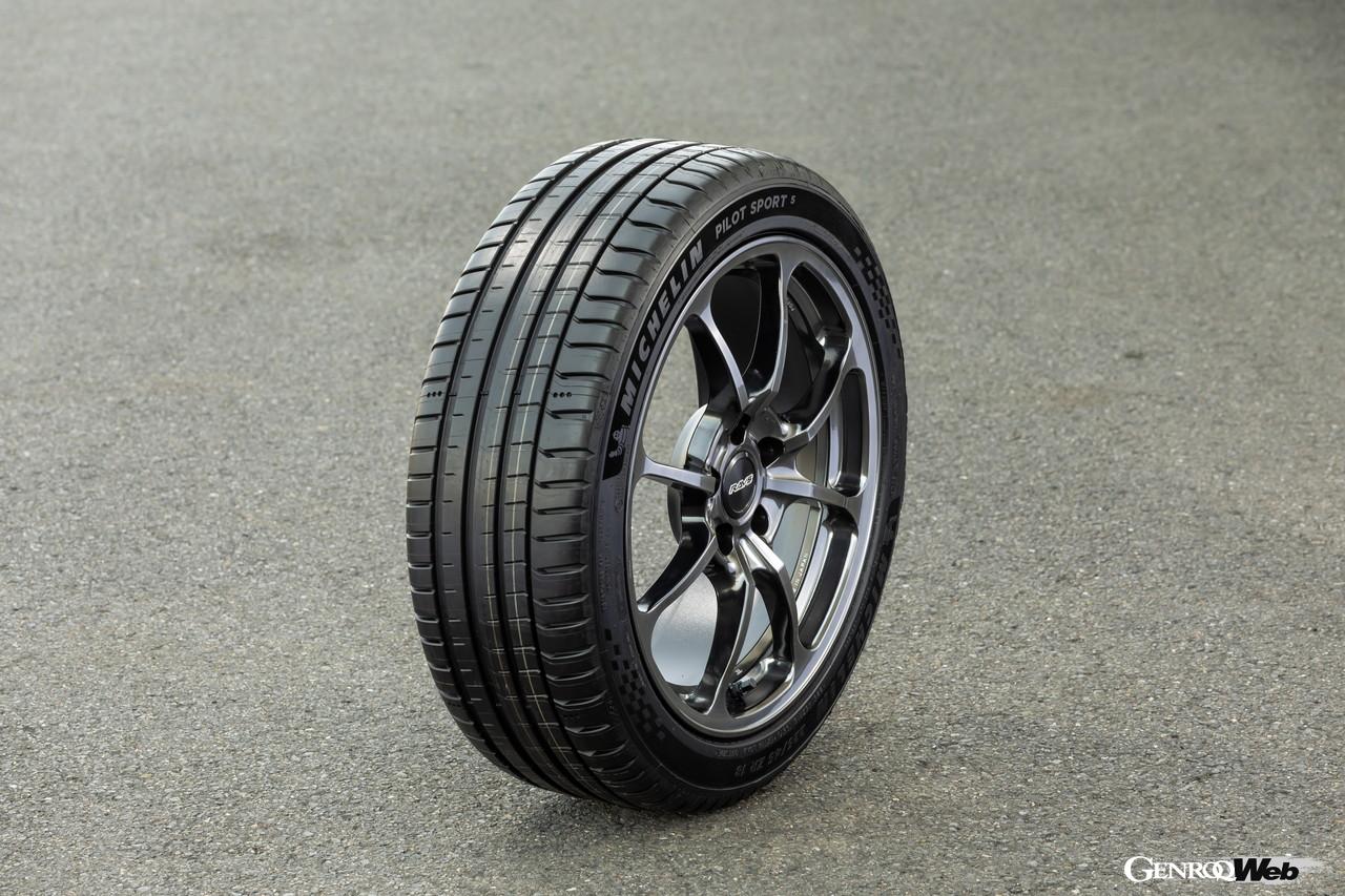 ミシュラン パイロットスポーツ5の全体写真