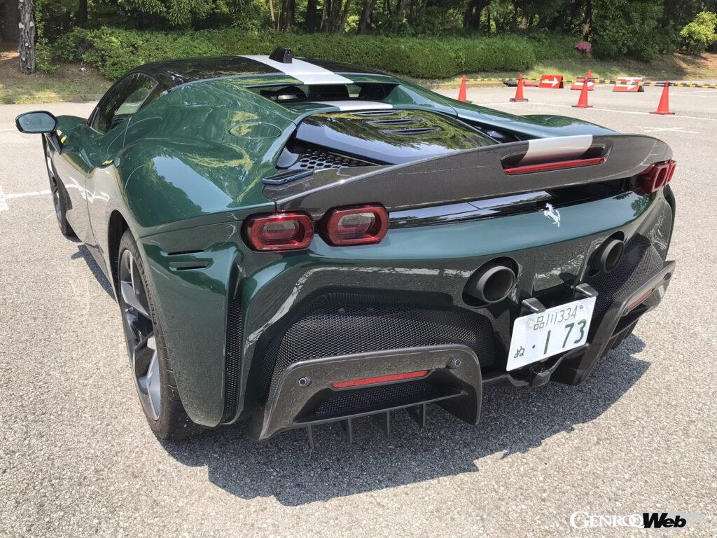 ウナ丼×GENROQコラボ第3弾！ フェラーリ SF90 ストラダーレのリヤスタイル