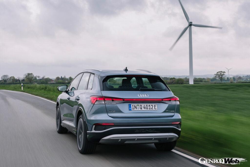 アウディQ4 e-tron／Q4スポーツバックe-tronは、世界的に人気の衰えないコンパクトSUVセグメントに導入する戦略的モデルである。