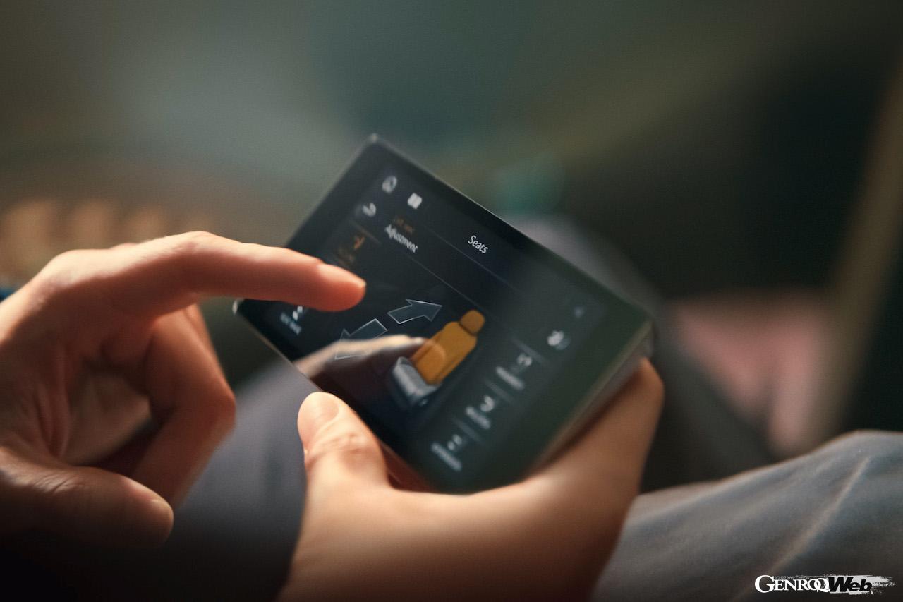 ベントレー ベンテイガ EWBのコントローラー