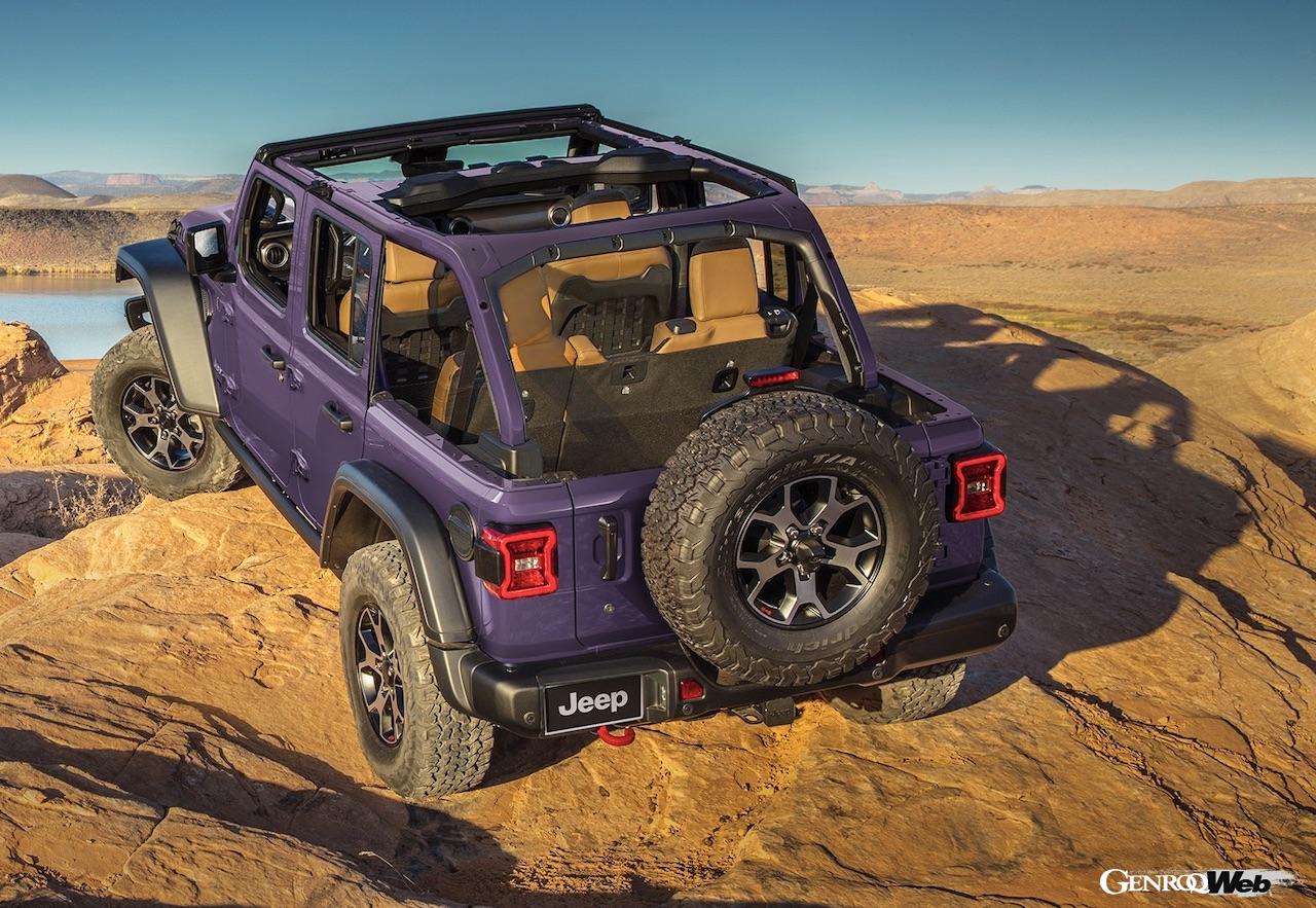 2018年以来の復活となった鮮やかなパープルの「リイン」