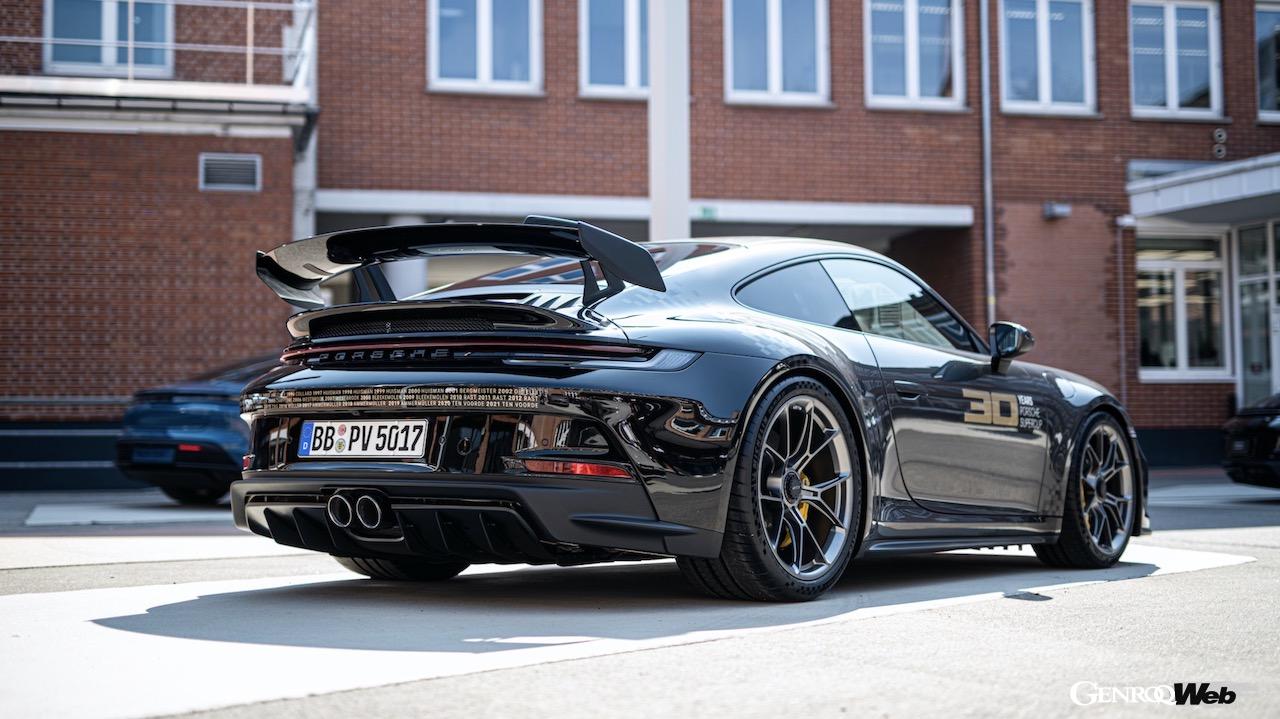 ポルシェ 911 GT3 - 30イヤーズ・オブ・ポルシェ・スーパーカップのエクステリア。