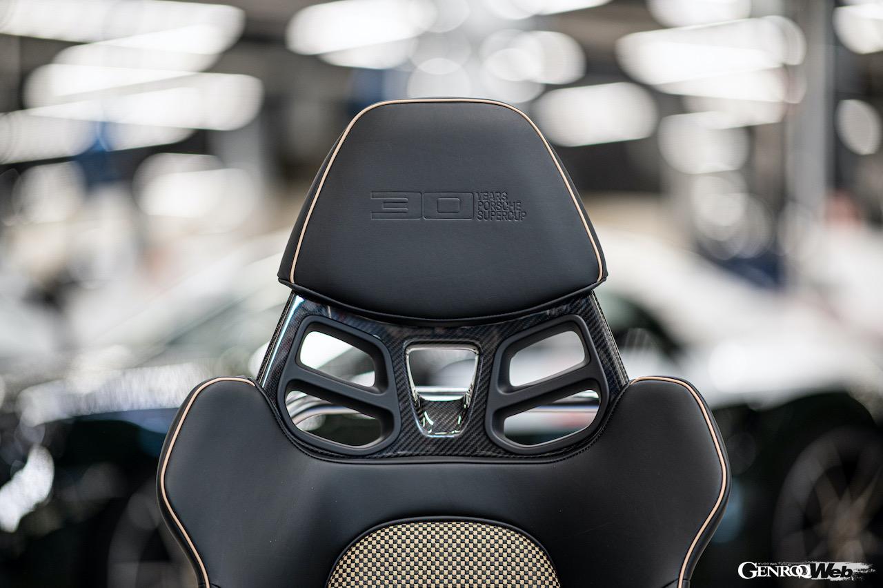 ポルシェ 911 GT3 - 30イヤーズ・オブ・ポルシェ・スーパーカップのインテリア。