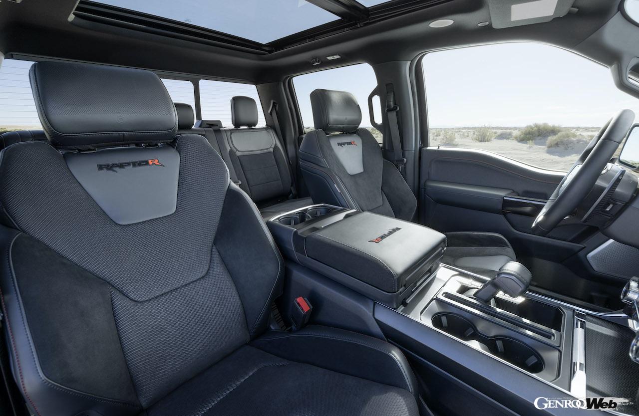 新型フォード F-150 ラプター Rのインテリア