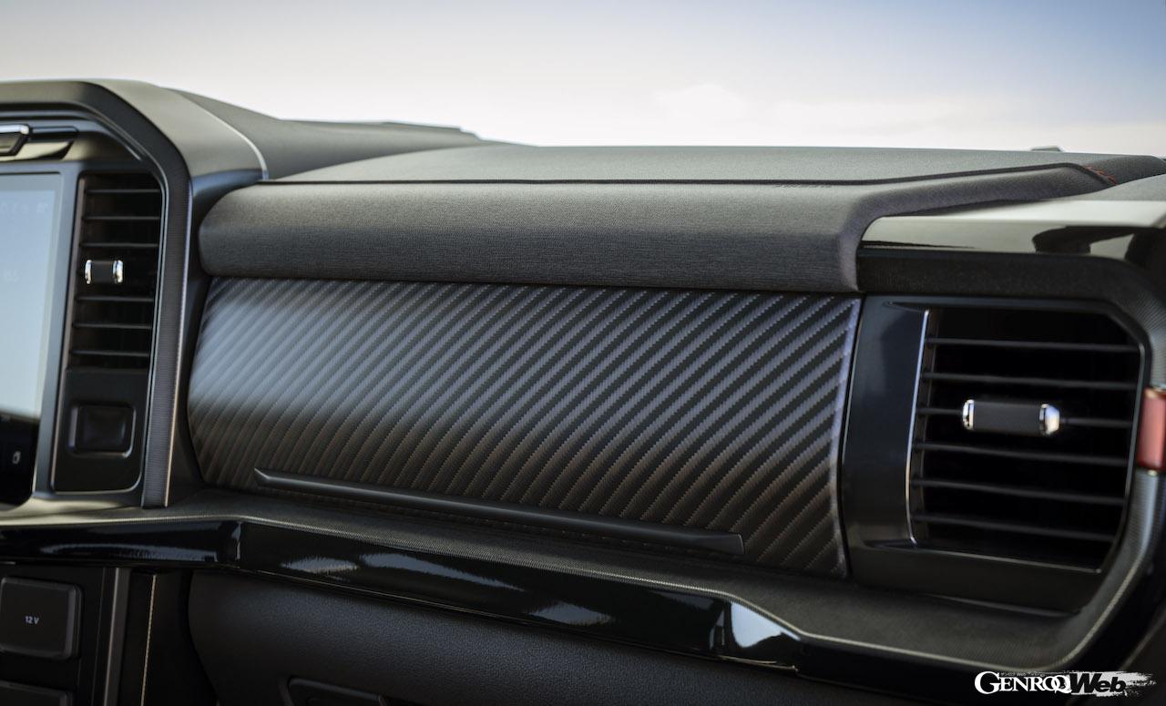新型フォード F-150 ラプター Rのインテリア
