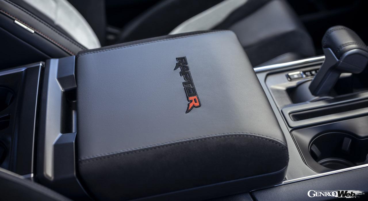 新型フォード F-150 ラプター Rのインテリア
