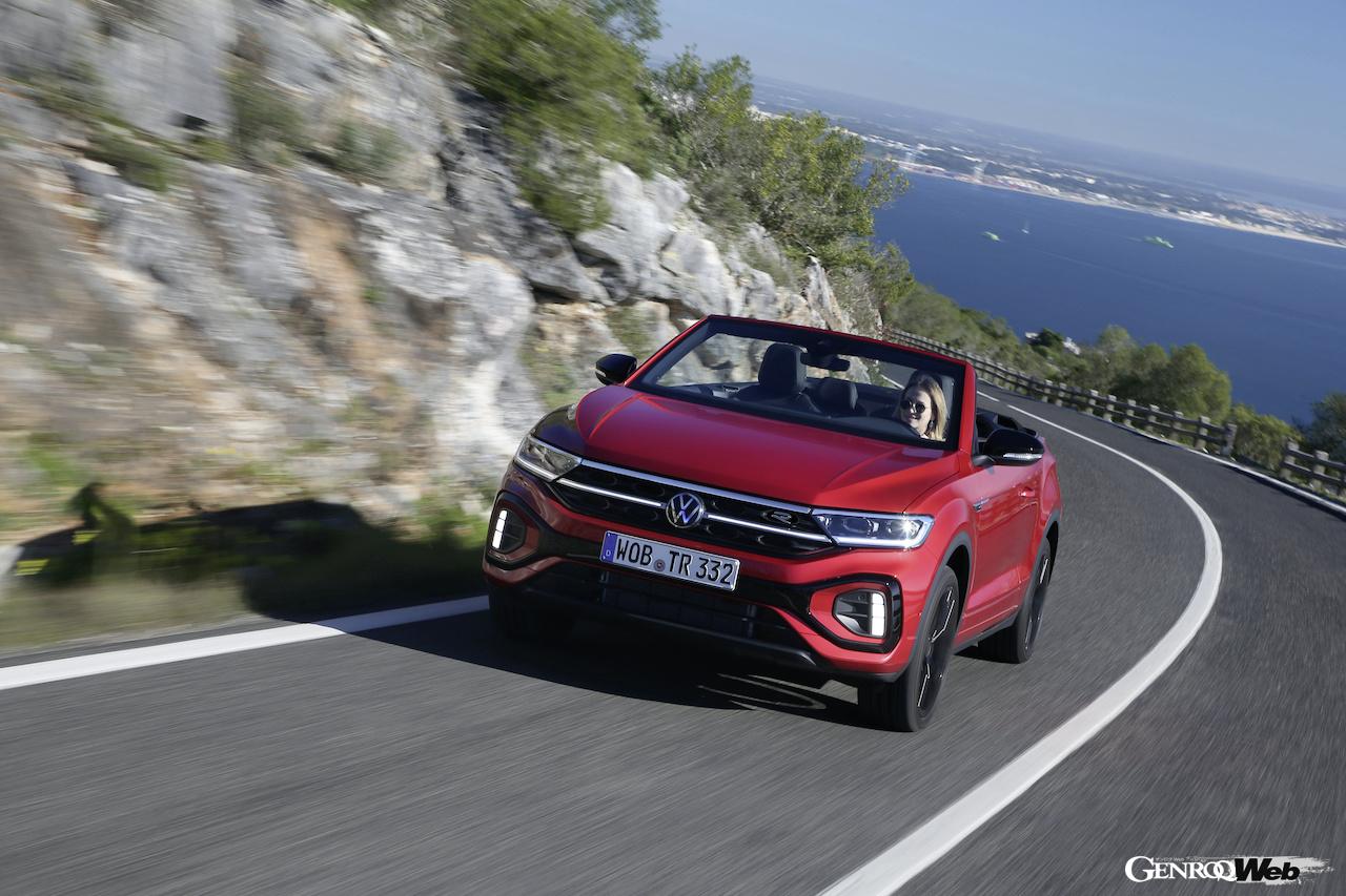 先代の「1.5 TSI 」はコンパクトSUVのT-Crossから、Dセグメントのパサート ヴァリアントまで、フォルクスワーゲン・グループの多くのモデルに搭載されてきた。今回、「T-Roc」と「T-Roc カブリオレ」から、最新の「1.5 TSI evo2」が導入された。