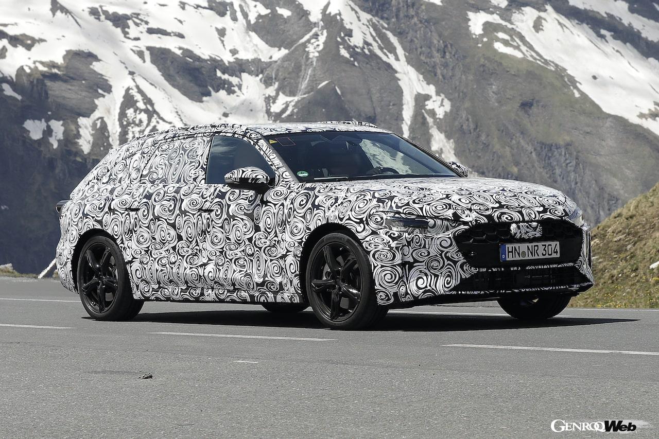 オーストリア・アルプスで、入念なブレーキテストを行う次期「アウディ A4 アバント」のプロトタイプ。