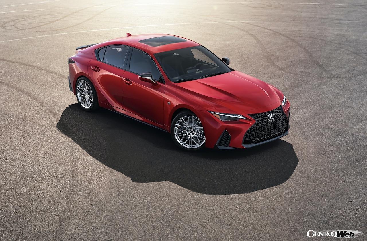 日本導入が決定した、レクサス IS500のエクステリア。