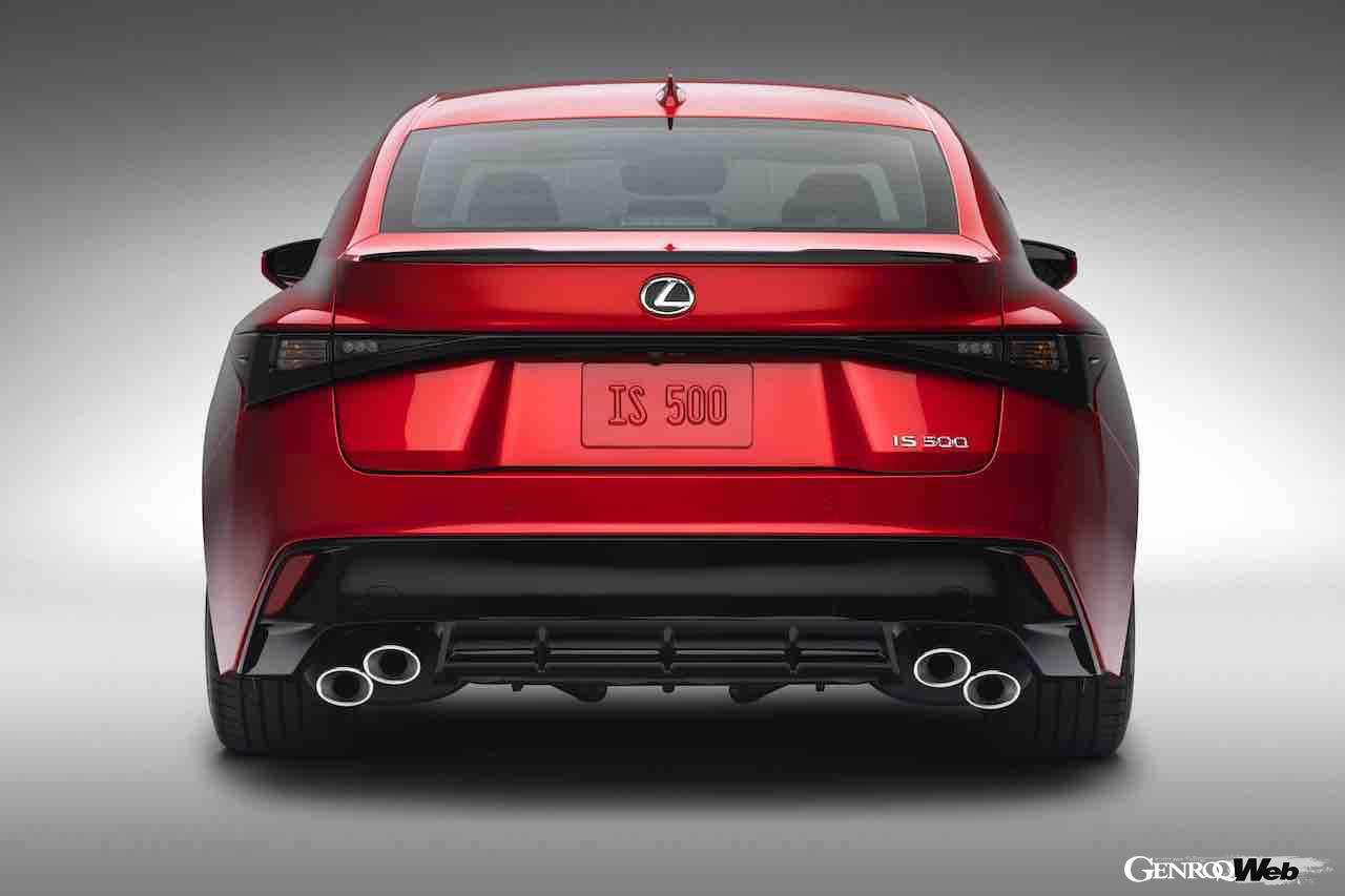 日本導入が決定した、レクサス IS500のエクステリア。