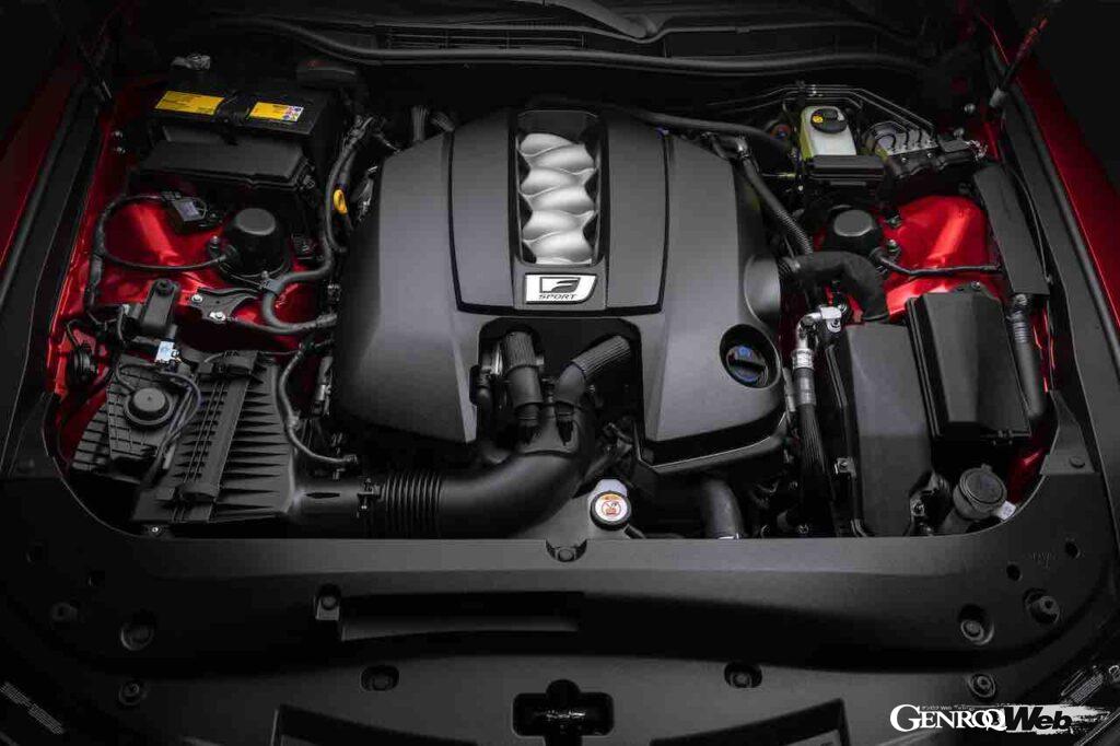 LC500に搭載されている5.0リッターV型8気筒自然吸気ガソリンエンジンは、最高出力481psを発揮。自然吸気らしい、官能的エンジンサウンドも実現している。