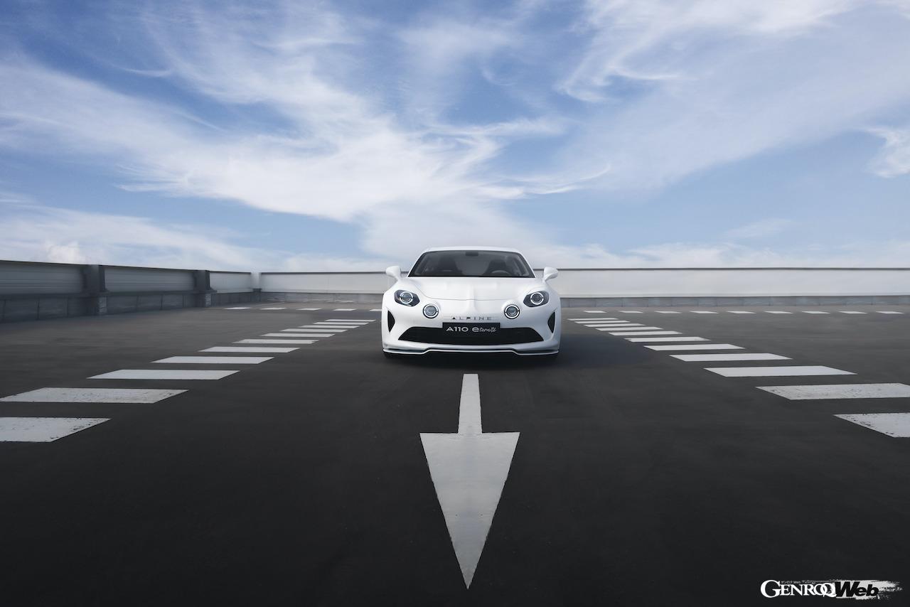 アルピーヌ初の電動モデルとして登場した「A110 E-ternite」のエクステリア。