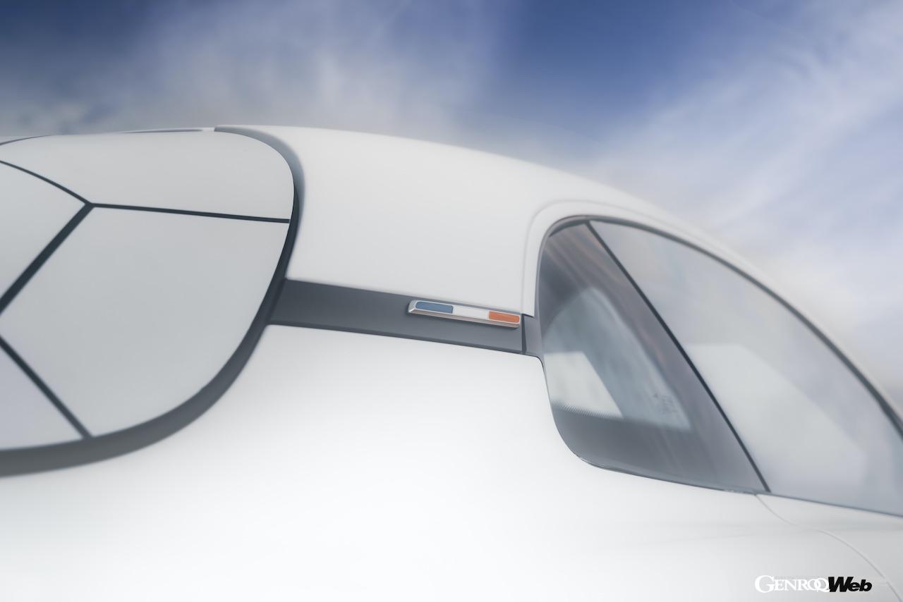 アルピーヌ初の電動モデルとして登場した「A110 E-ternite」のディテール。