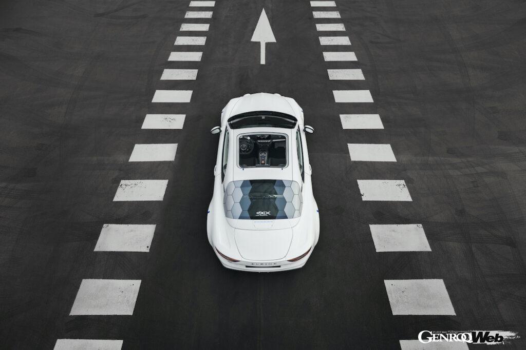 アルピーヌ初の電動モデルとして登場した「A110 E-ternite」のエクステリア。