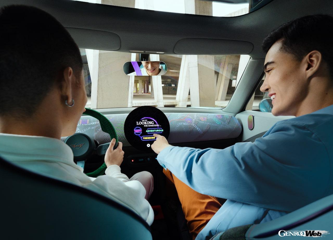 「MINI コンセプト エースマン」のインテリア。