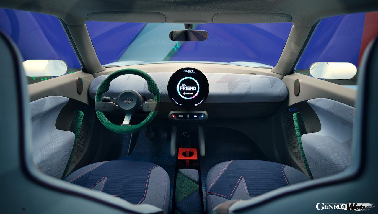 「MINI コンセプト エースマン」のインテリア。