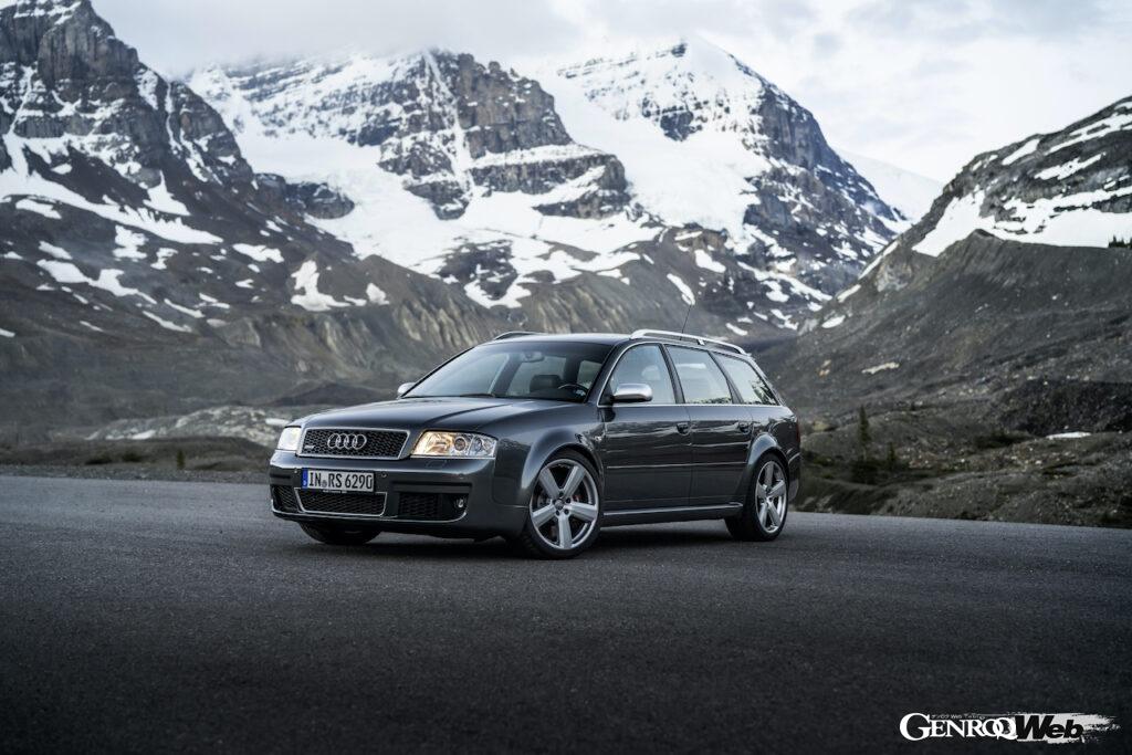 2002年にデビューした初代アウディ RS 6。