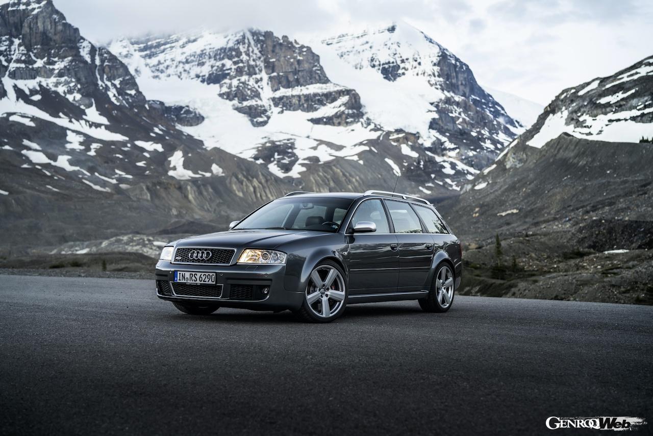 2002年にデビューした初代アウディ RS 6。