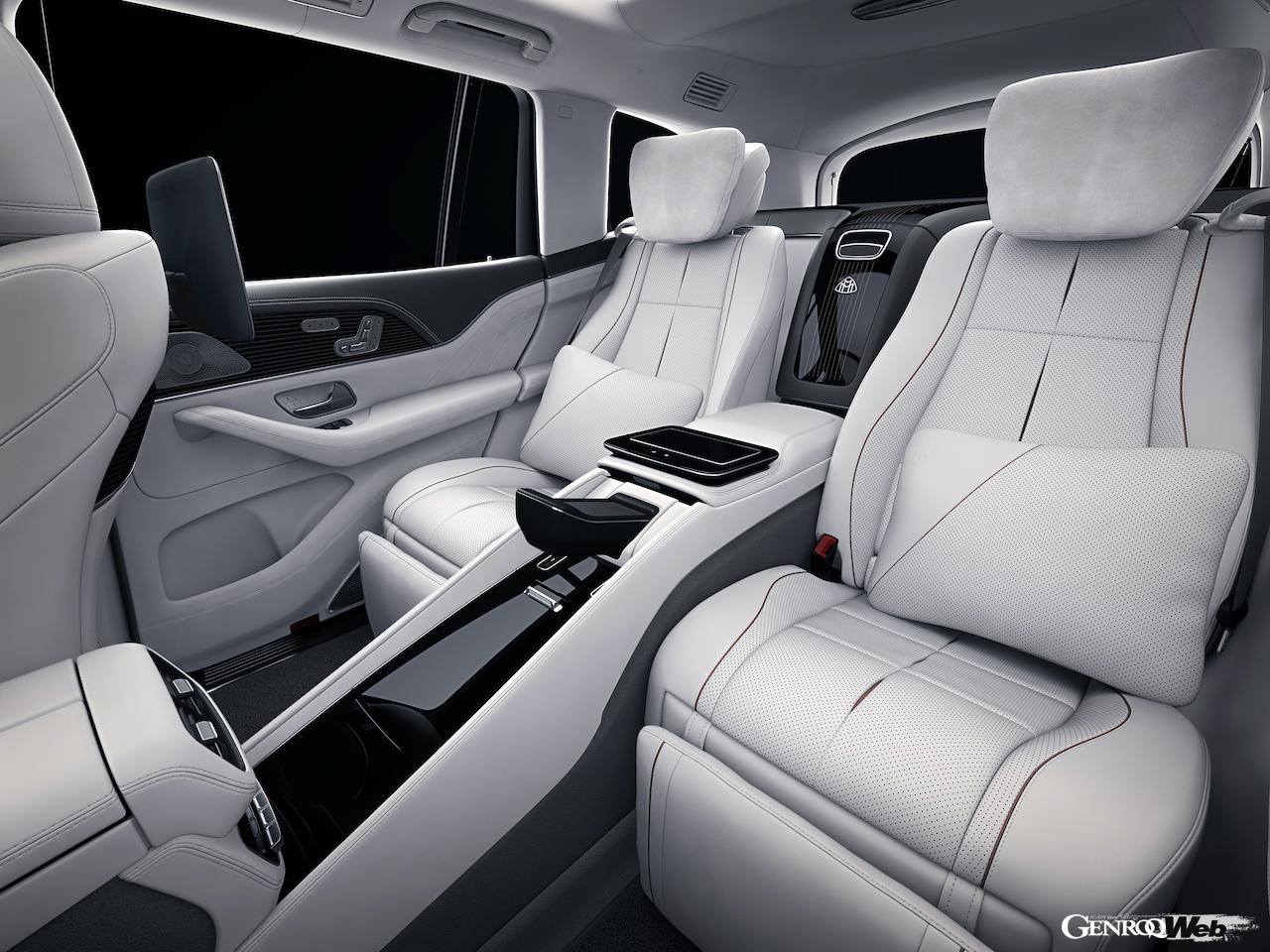 「メルセデス・マイバッハ GLS 600 4MATIC Edition 100」のインテリア。