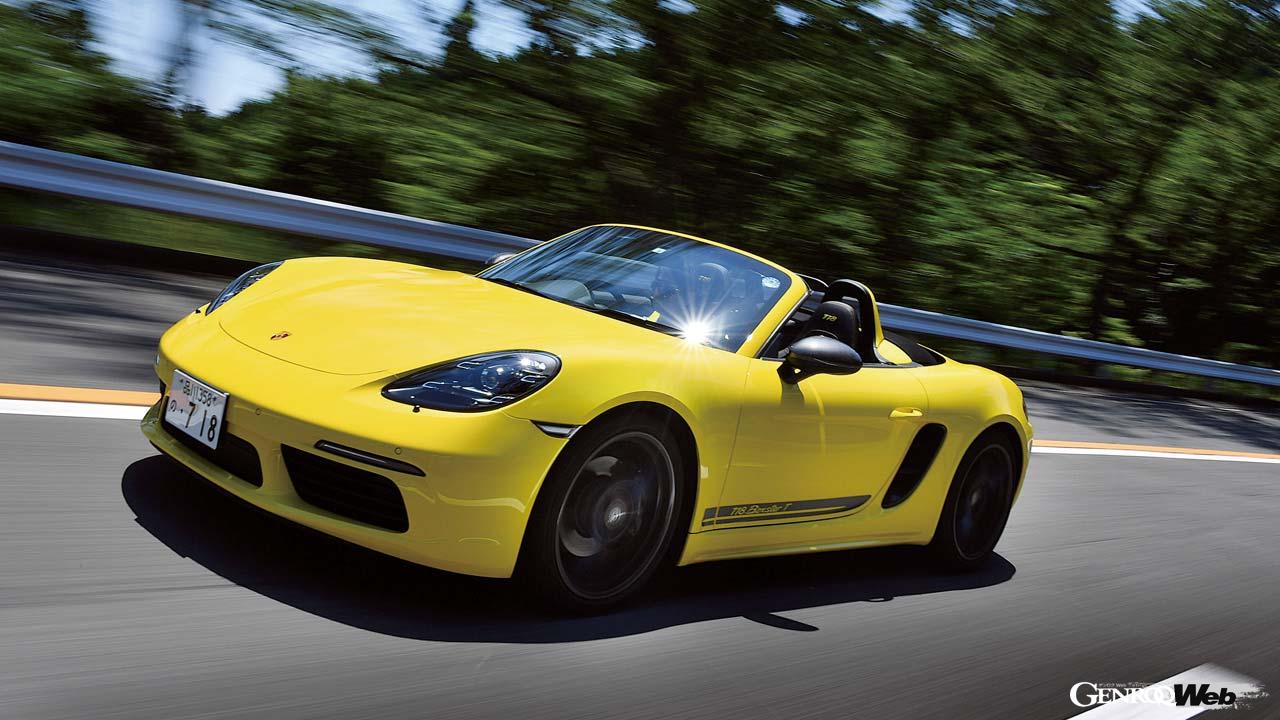 718ボクスターTは水平対向4気筒2.0リッターターボエンジンを搭載するコンバーチブルモデル。試乗車は6速MTを搭載していた。