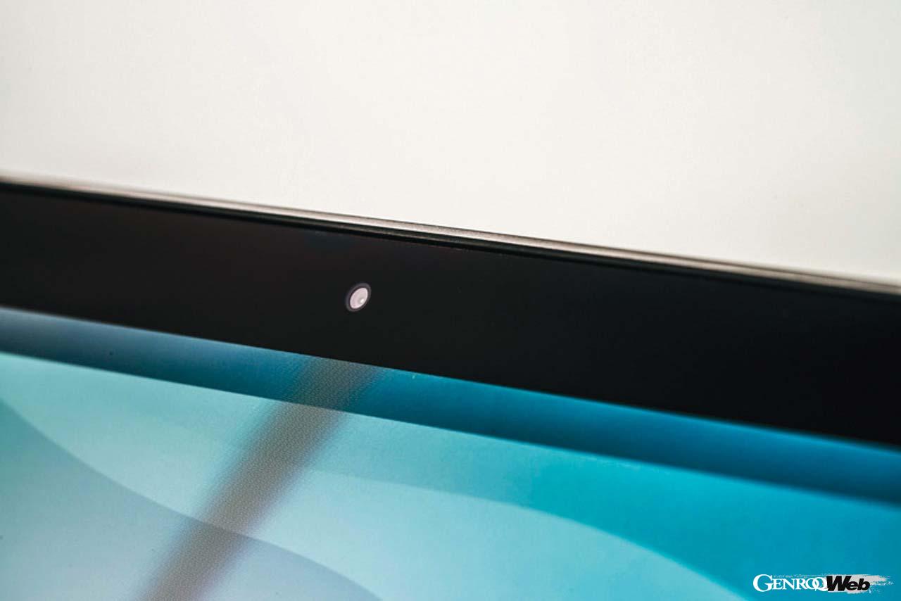 解像度こそ変わらないがNeural Engineの採用により進化したFaceTime HDカメラ。ダイナミックレンジが広がり、適正な露出とホワイトバランスを表現できるようになった。