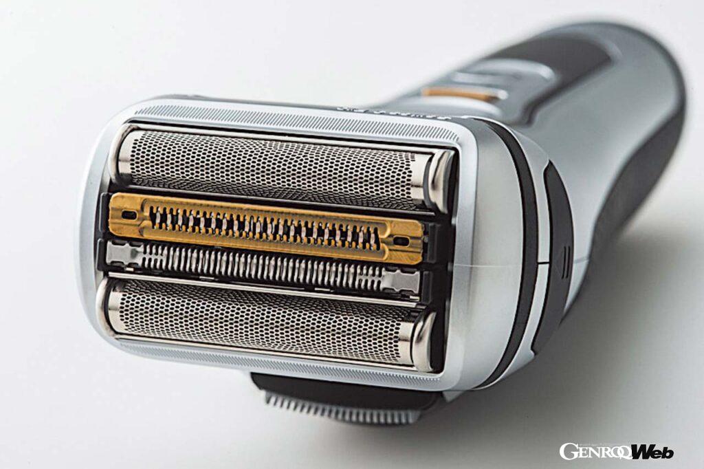 従来より35%広く、30%薄く進化したプロブレードや多彩な刃を採用することで、今まで網刃でとらえきれなかった「くせヒゲ」や「寝たヒゲ」をしっかりと剃ることが可能となった。