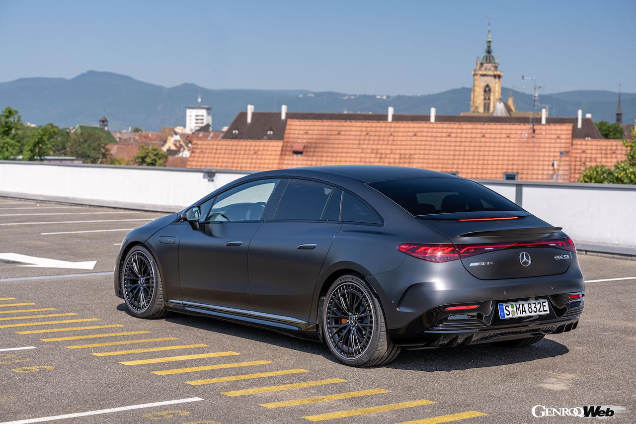 メルセデスAMG EQE 53 4MATIC＋のリヤビュー